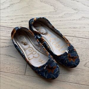 Sam Edelman Navy Floral velvet flats Felicia 8.5
